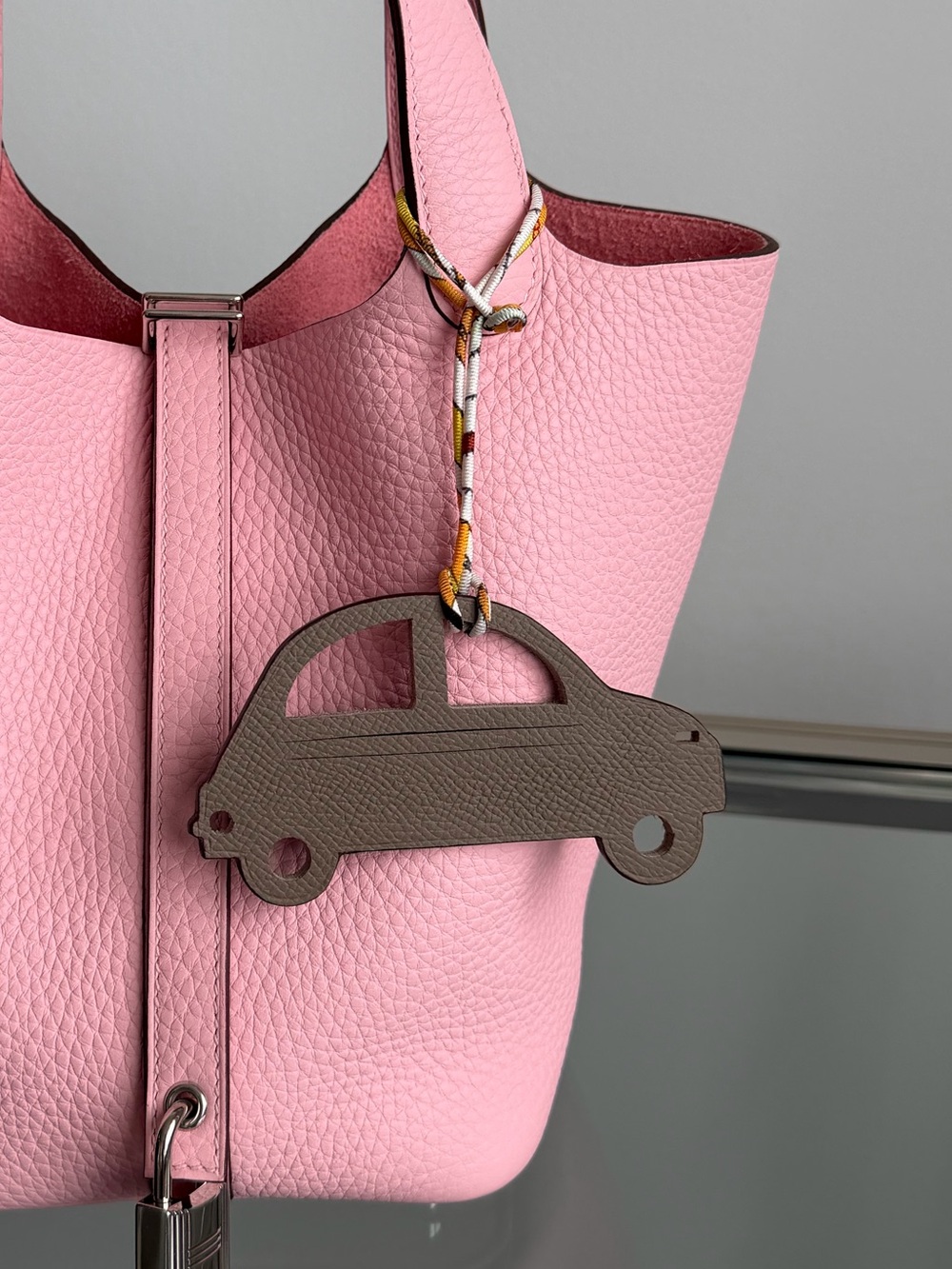 Hermès Italian Car Leather Charm in Etoupè. Petit h 🎉 - Picture 2 of 7